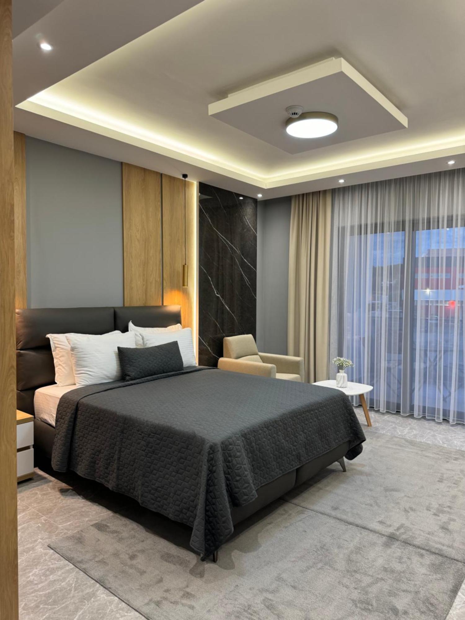 Hotel Maraj Улцинь Экстерьер фото