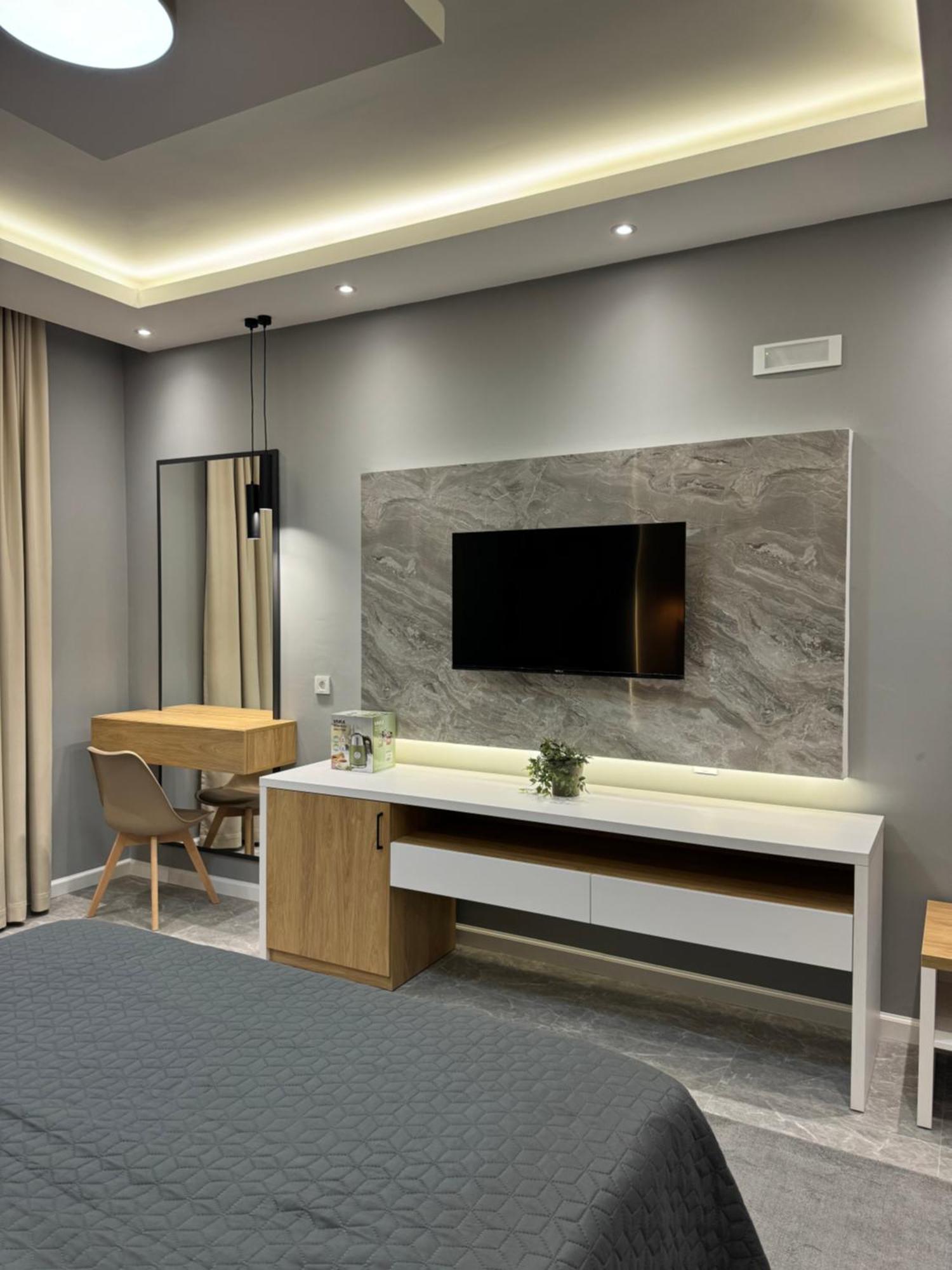 Hotel Maraj Улцинь Экстерьер фото