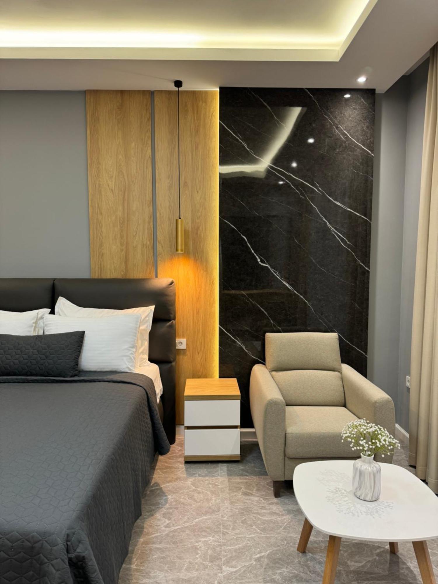 Hotel Maraj Улцинь Экстерьер фото